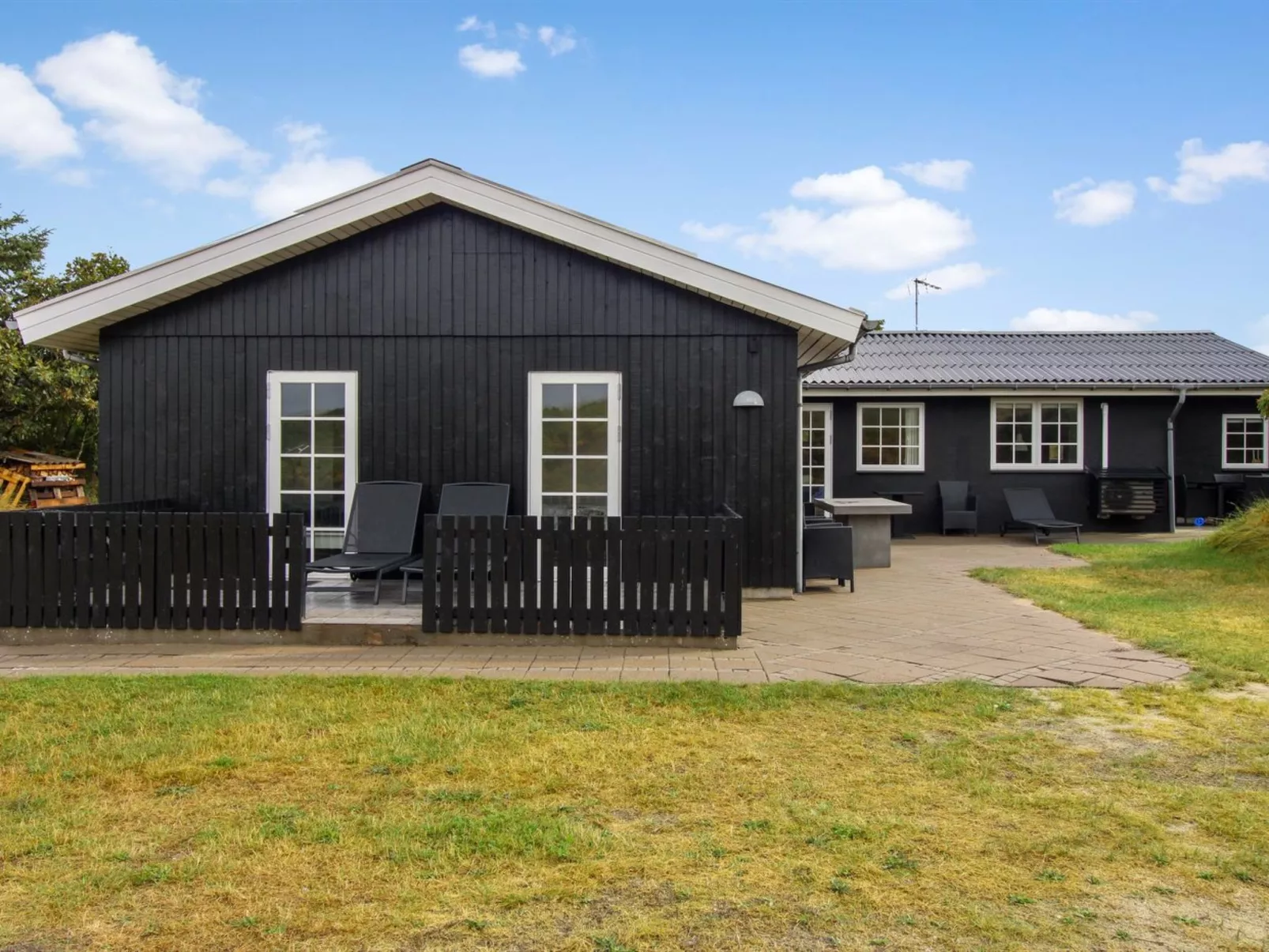 "Dragan" - 350m from the sea-Outside