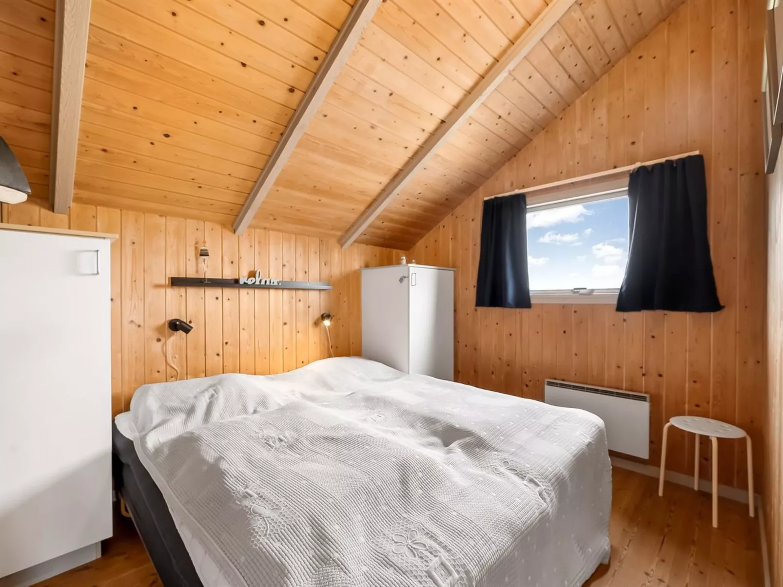 "Valia" - 400m to the fjord-Inside