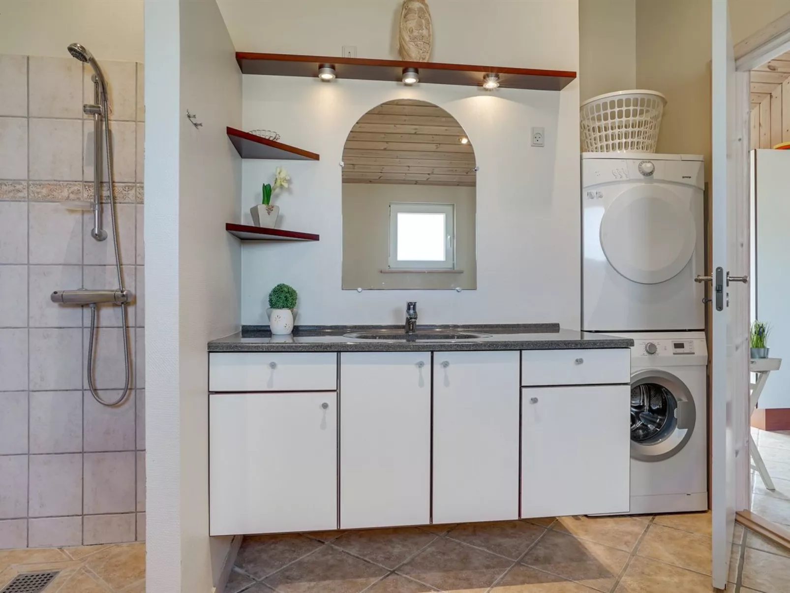 "Riste" - 450m from the sea-Drinnen