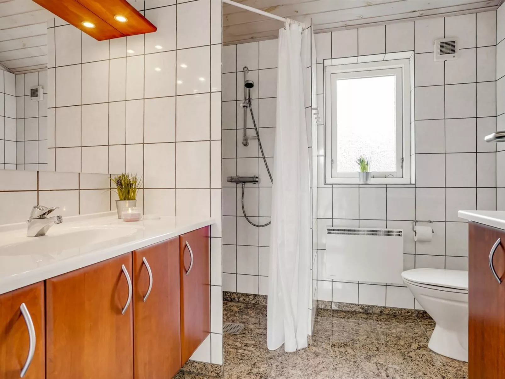 "Gilbert" - 96m from the sea-Dedans