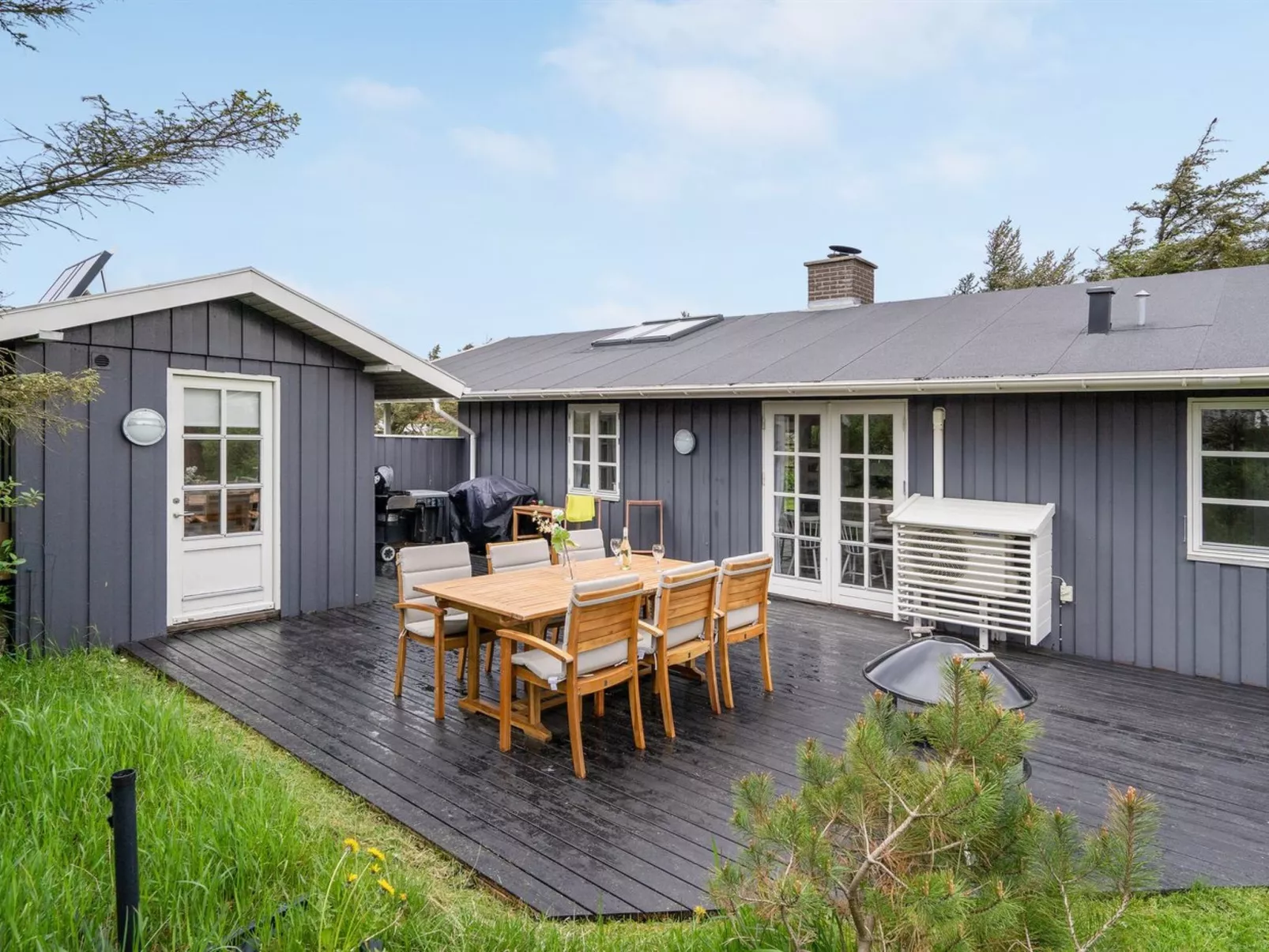 "Sölvy" - 300m from the sea-Outside