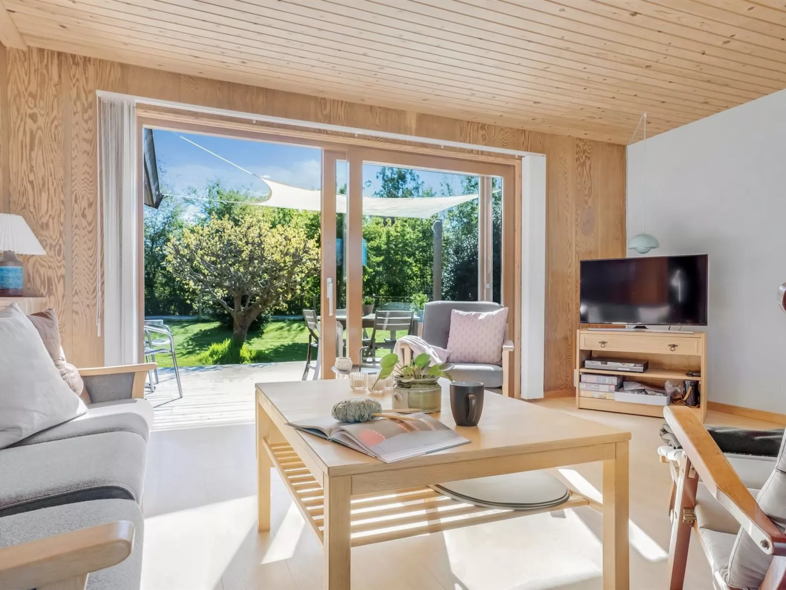 "Alvia" - 200m from the sea-Dedans