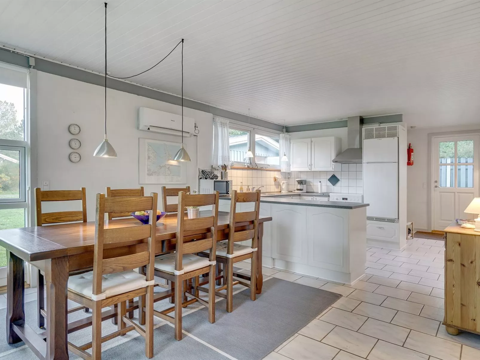 "Torhild" - 150m from the sea-Inside