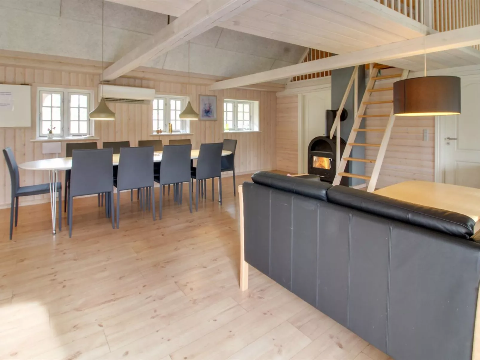 "Gudmund" - 3.9km from the sea-Inside