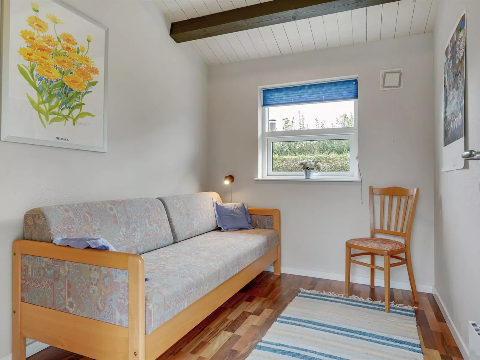 "Gull" - 150m from the sea-Inside