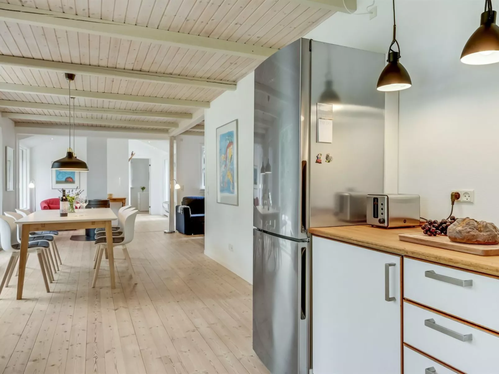 "Sverkel" - 700m from the sea-Drinnen