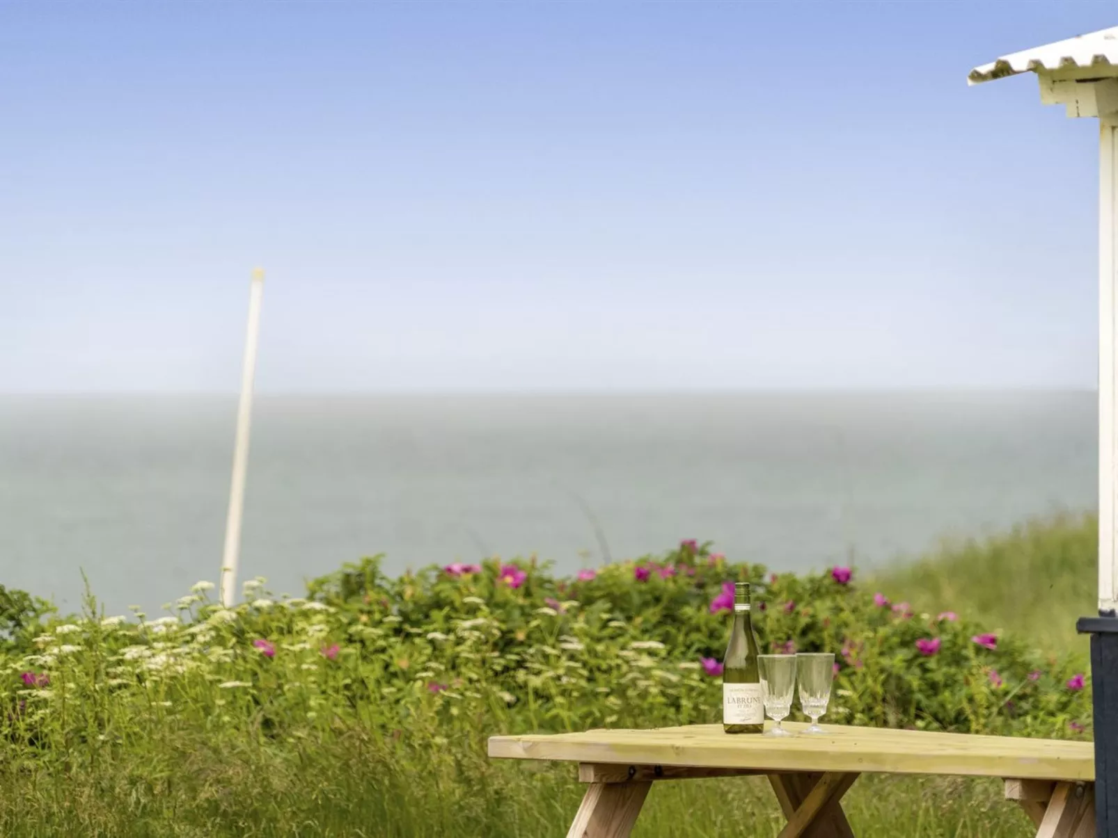 "Ellynor" - 200m from the sea-Draußen