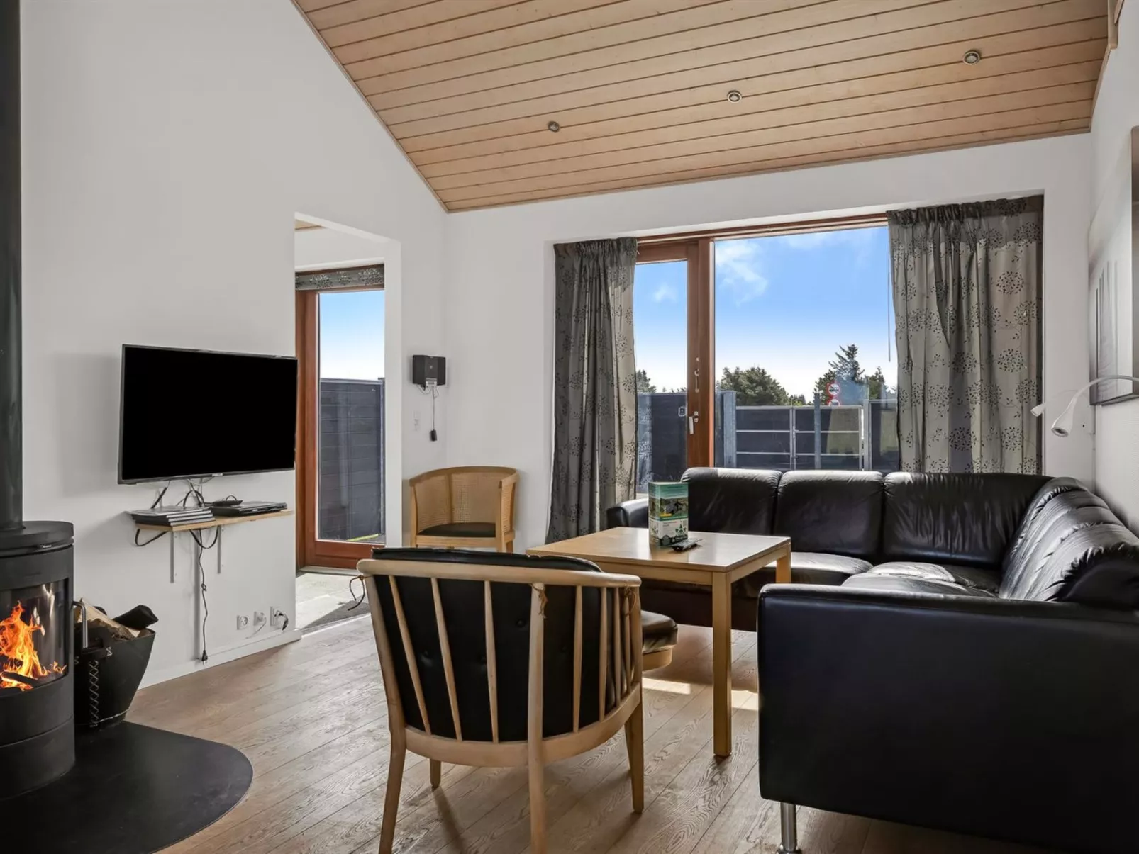 "Elinora" - 100m from the sea-Inside