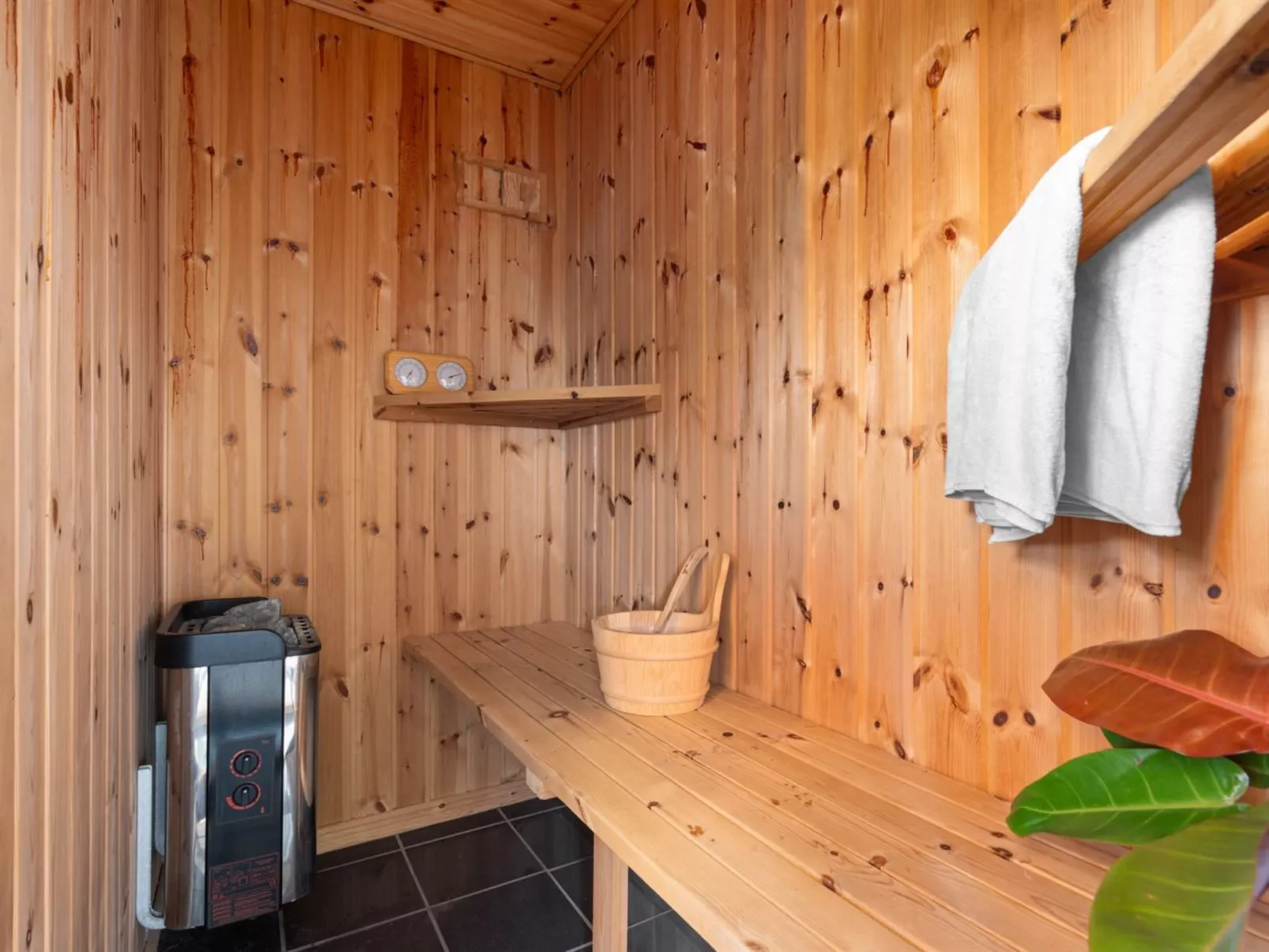 "Taio" - 500m from the sea-Dedans