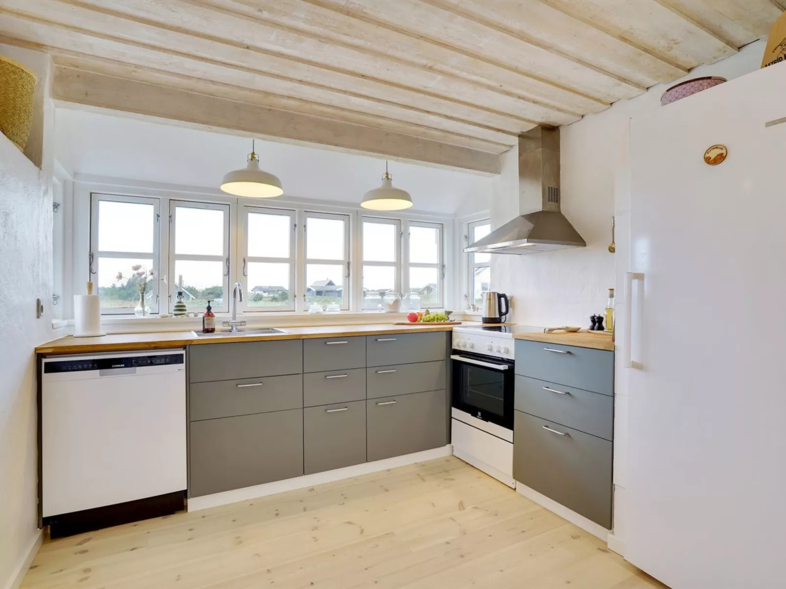 "Meindor" - 350m from the sea-Inside