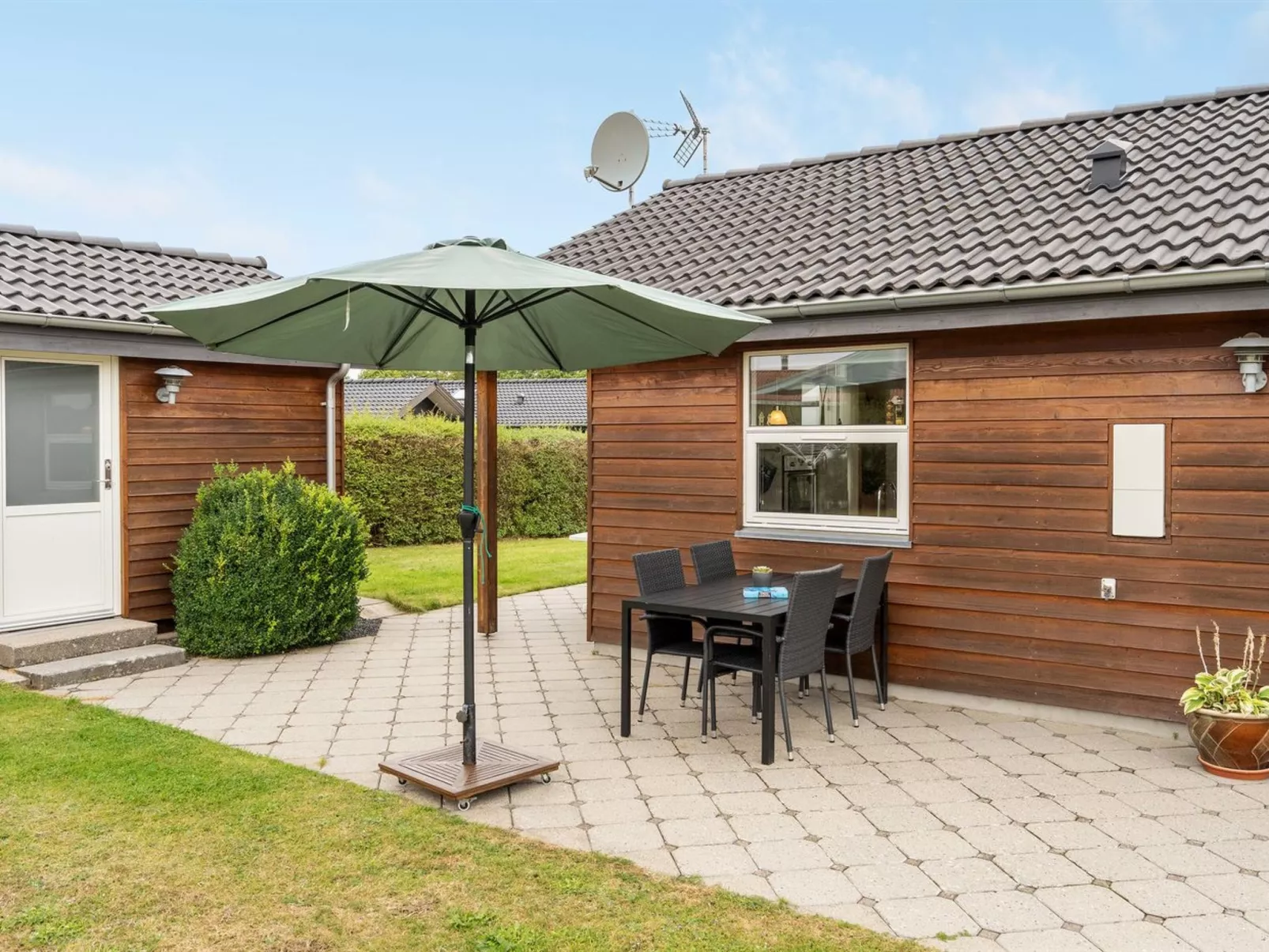 "Kimi" - 800m from the sea-Outside