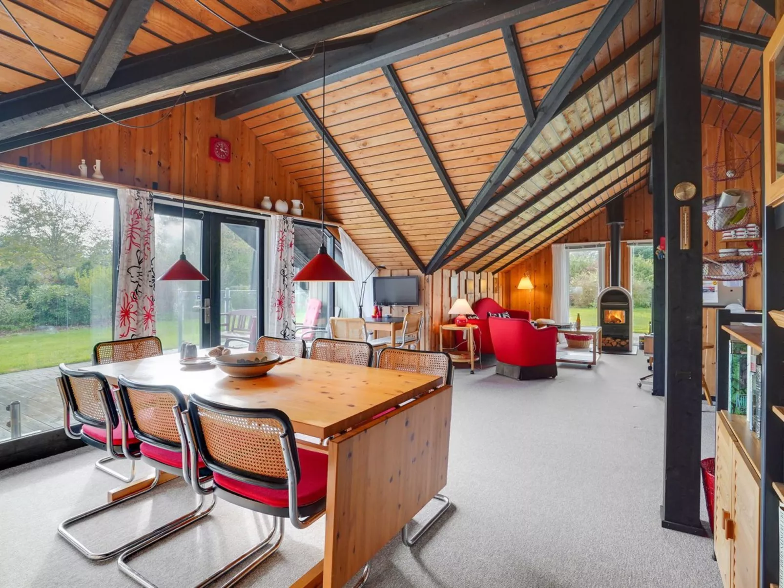 "Tenho" - 4.4km from the sea-Drinnen