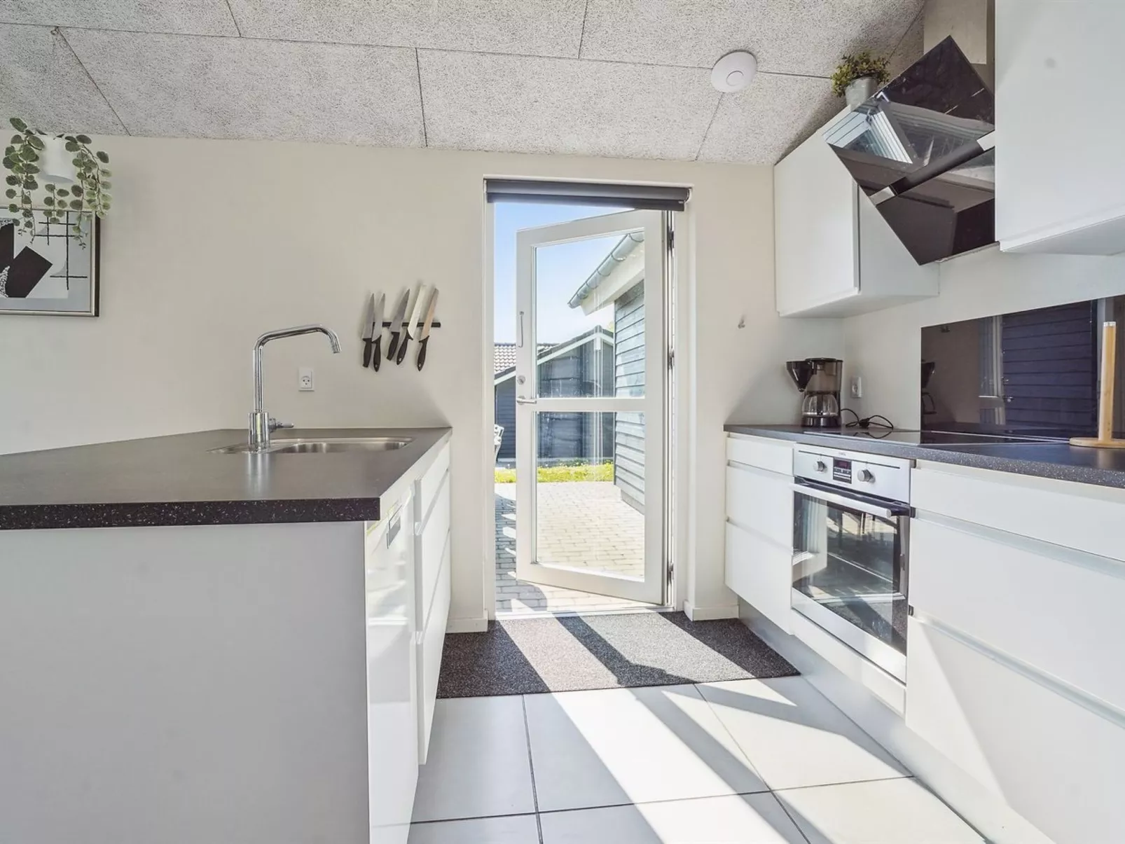 "Tenaya" - 200m from the sea-Dedans