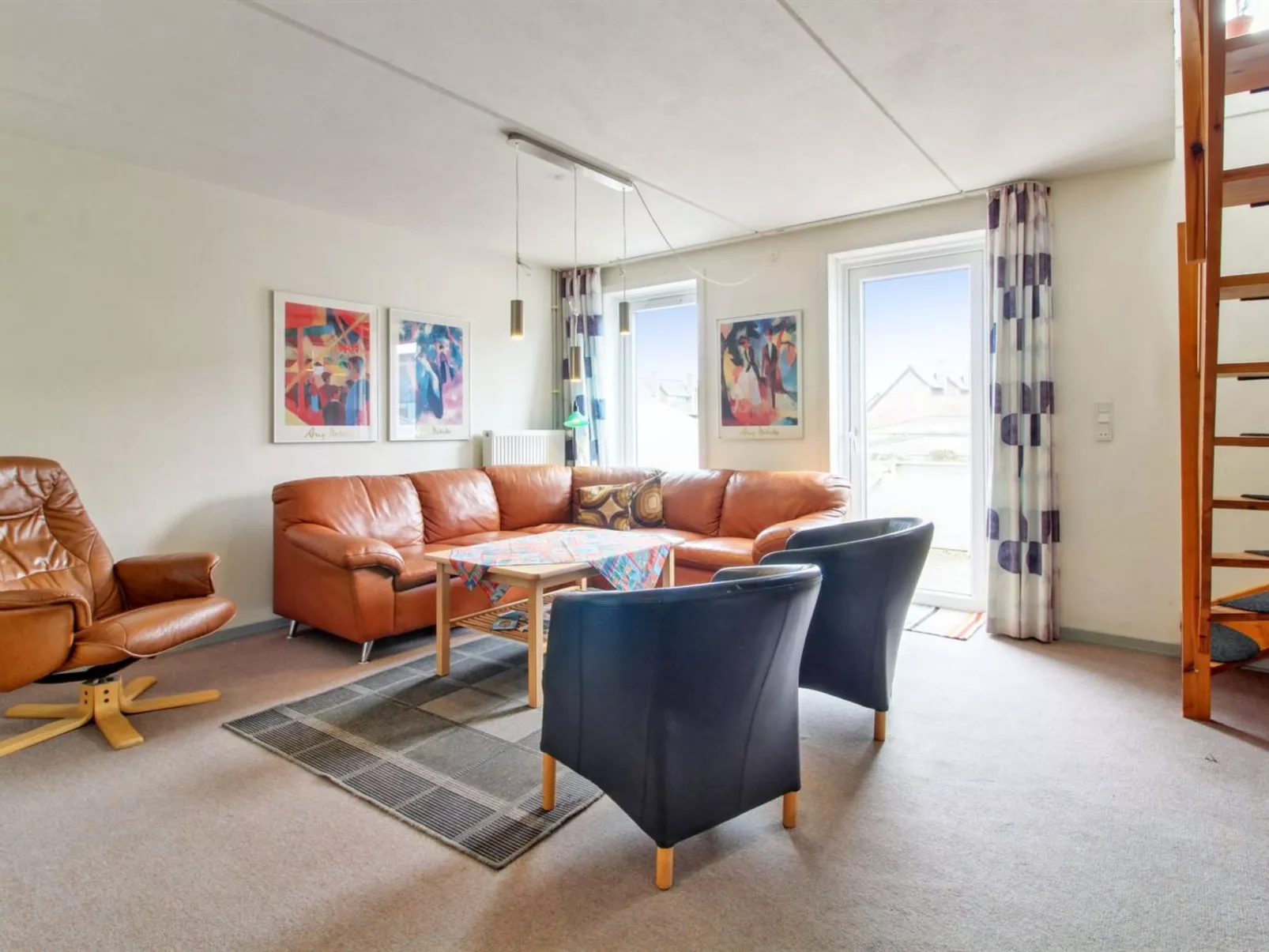 "Rebus" - 2.3km from the sea - Drinnen