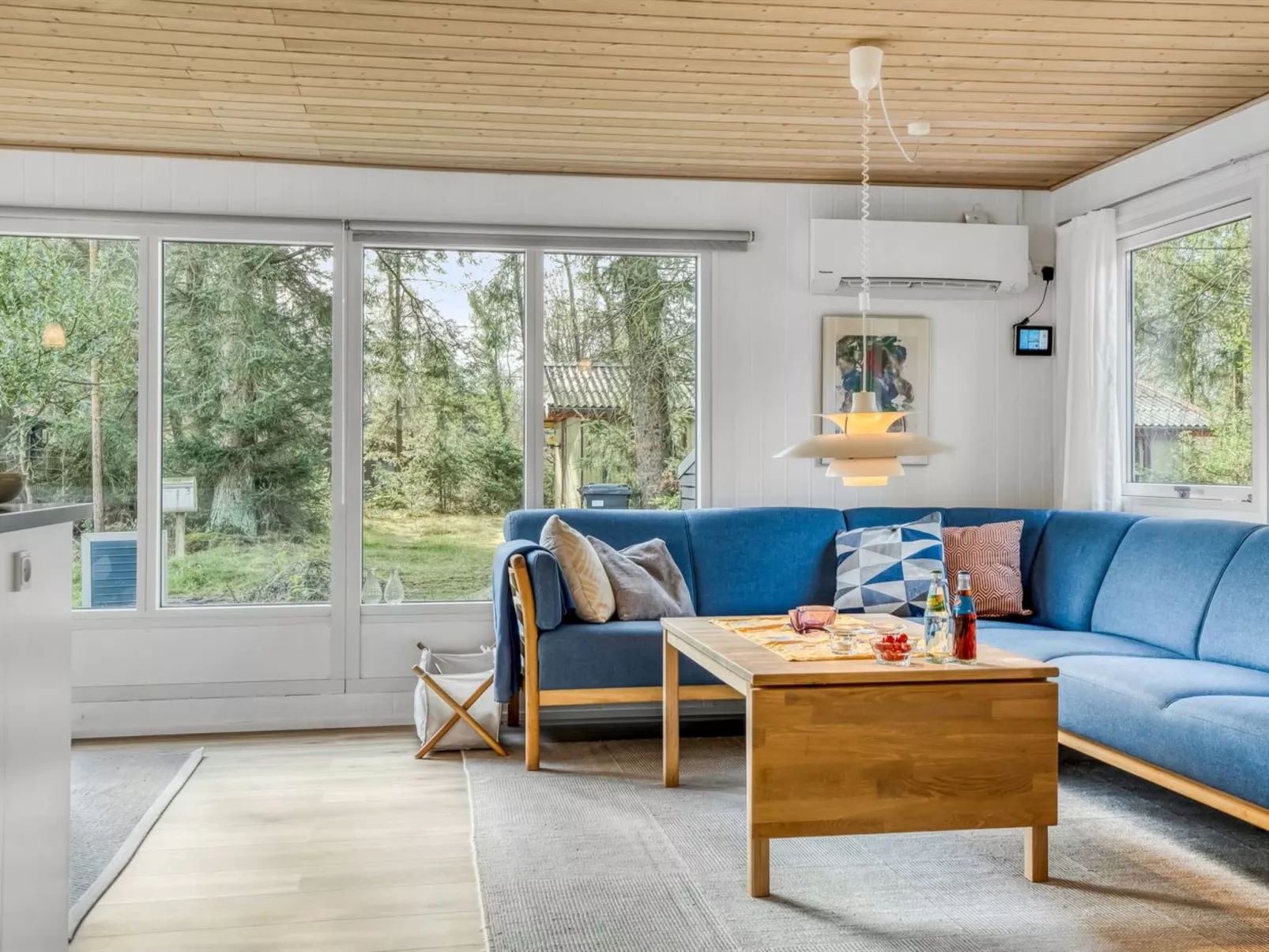 "Milan" - 250m to the fjord-Dedans