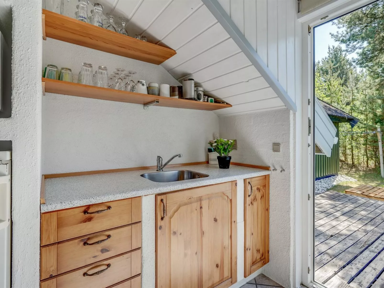 "Lenia" - 1km from the sea-Inside