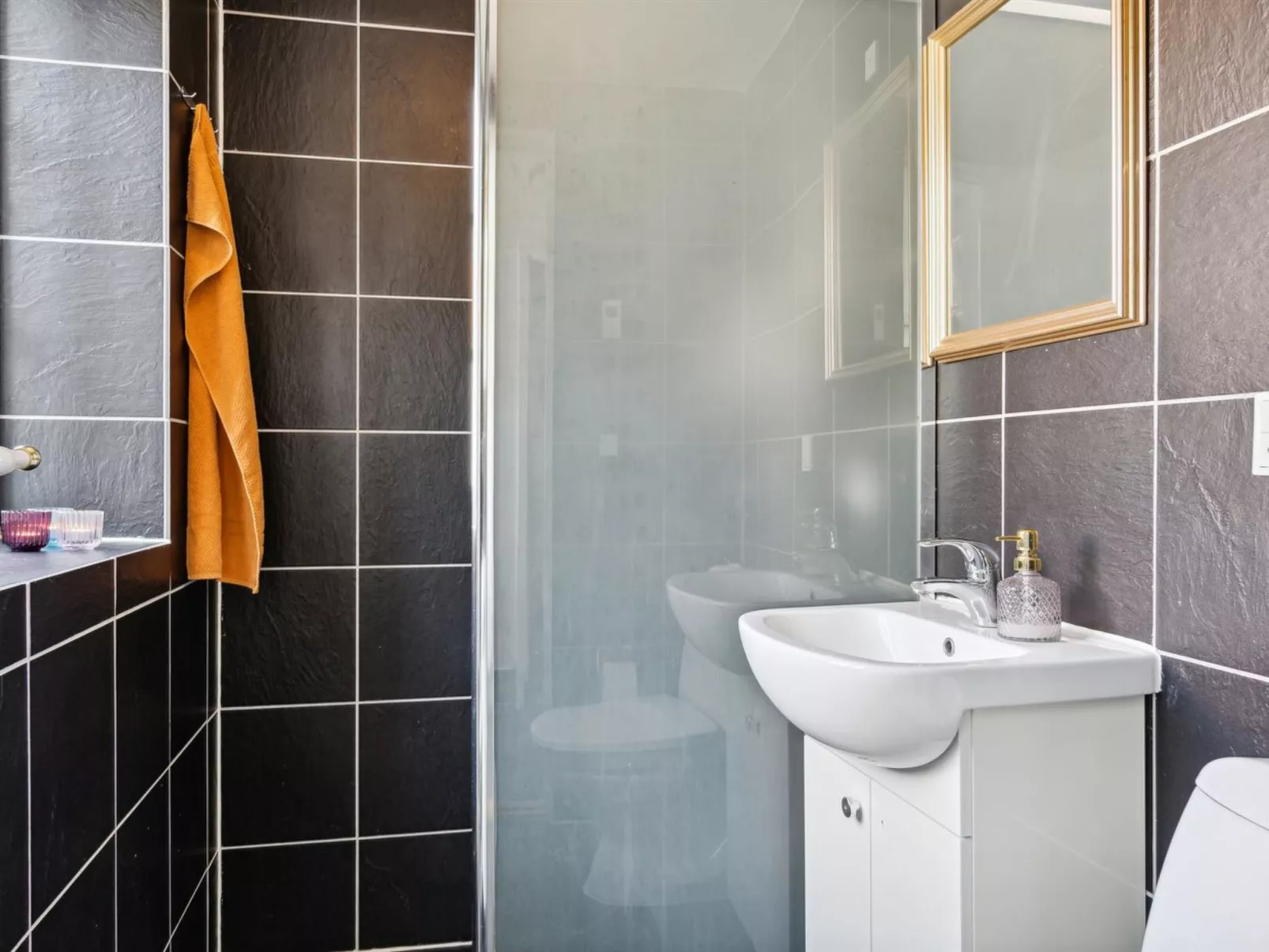 "Viivi" - 900m from the sea-Drinnen