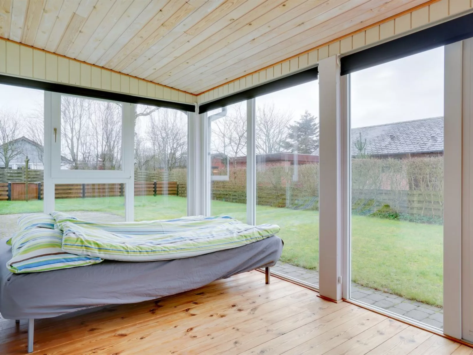 "Philip" - 2km from the sea-Inside