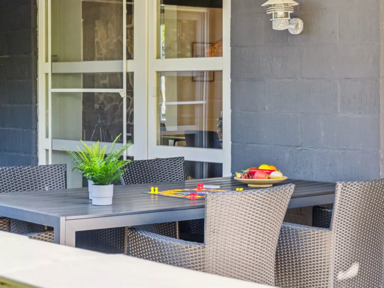 "Glenna" - 1.8km from the sea-Outside