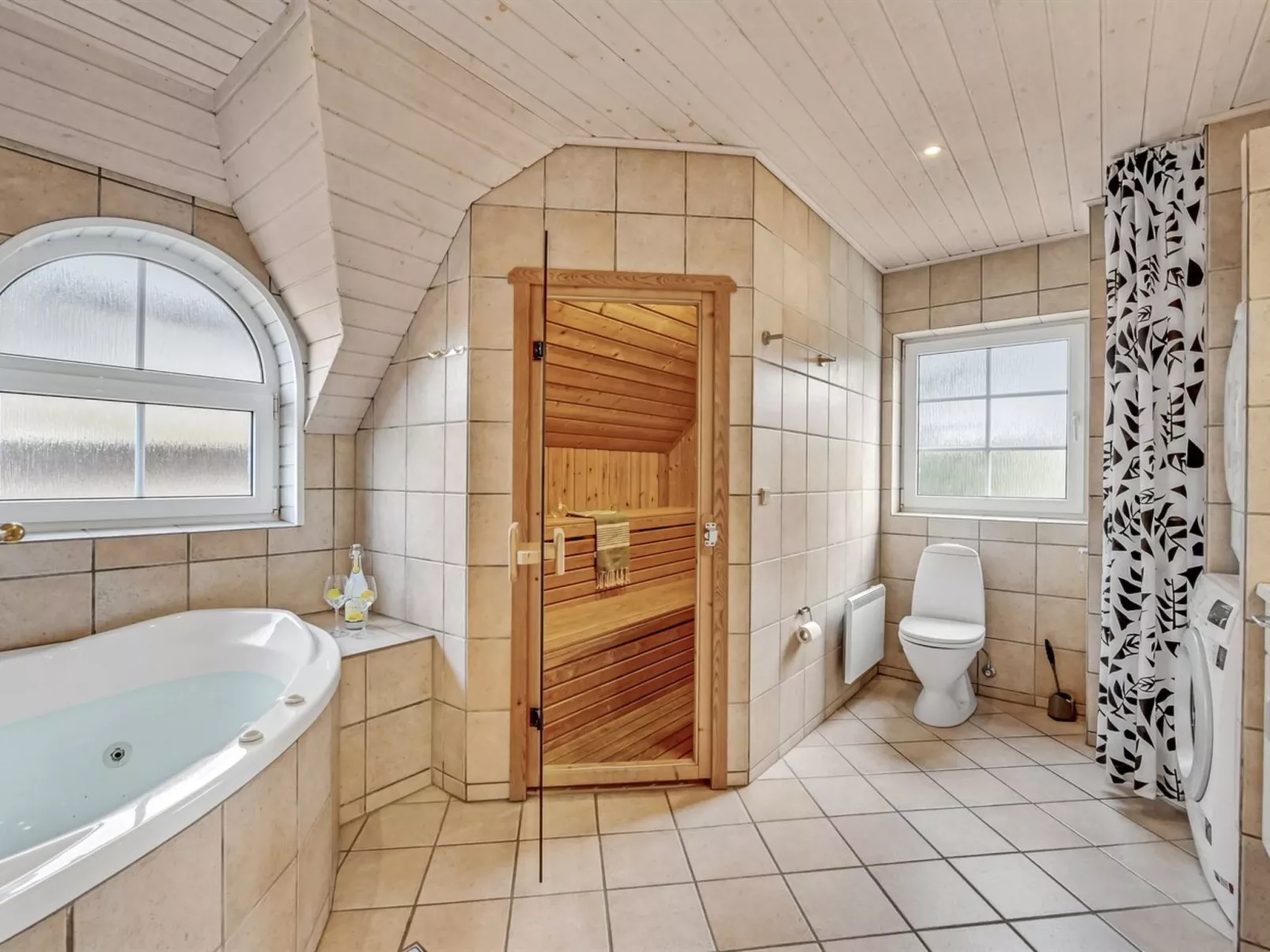 "Sannie" - 450m from the sea-Drinnen