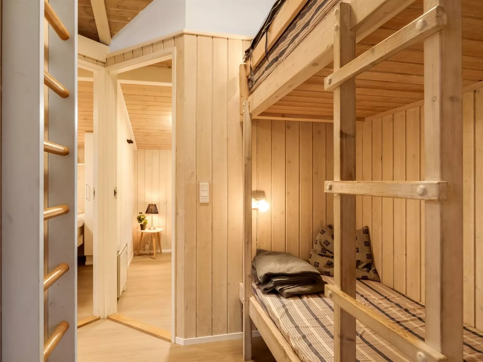 "Amadahy" - 950m from the sea-Drinnen