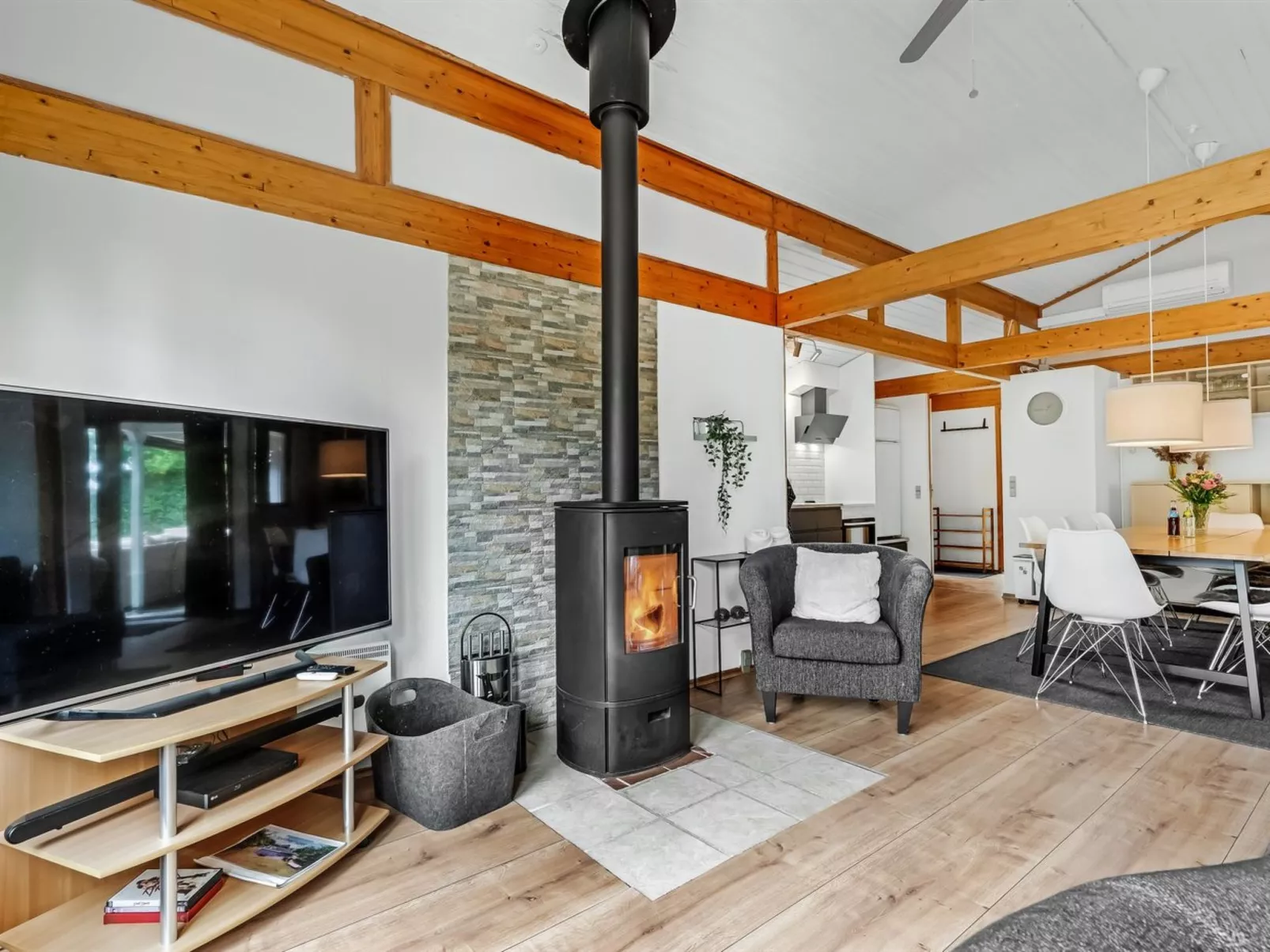 "Gudfast" - 300m to the fjord-Dedans