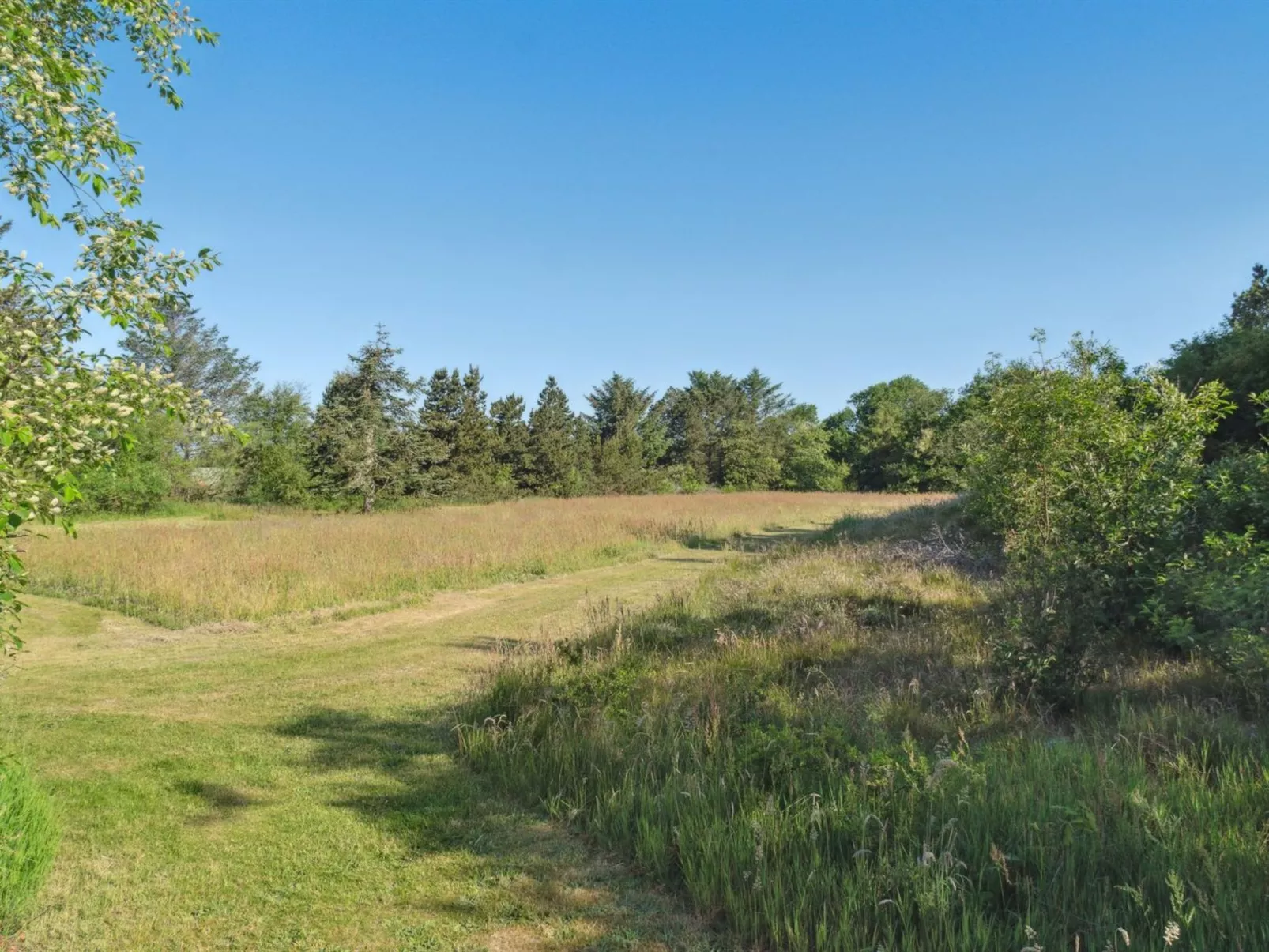 "Gertrudis" - 2km to the fjord-Outside