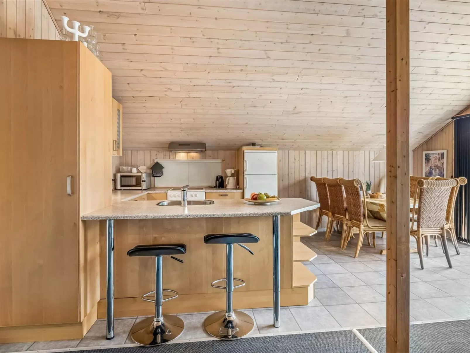 "Sanelma" - 900m from the sea-Drinnen