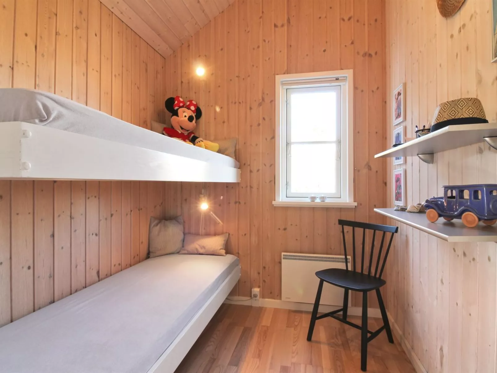 "Tilda" - 275m from the sea-Inside