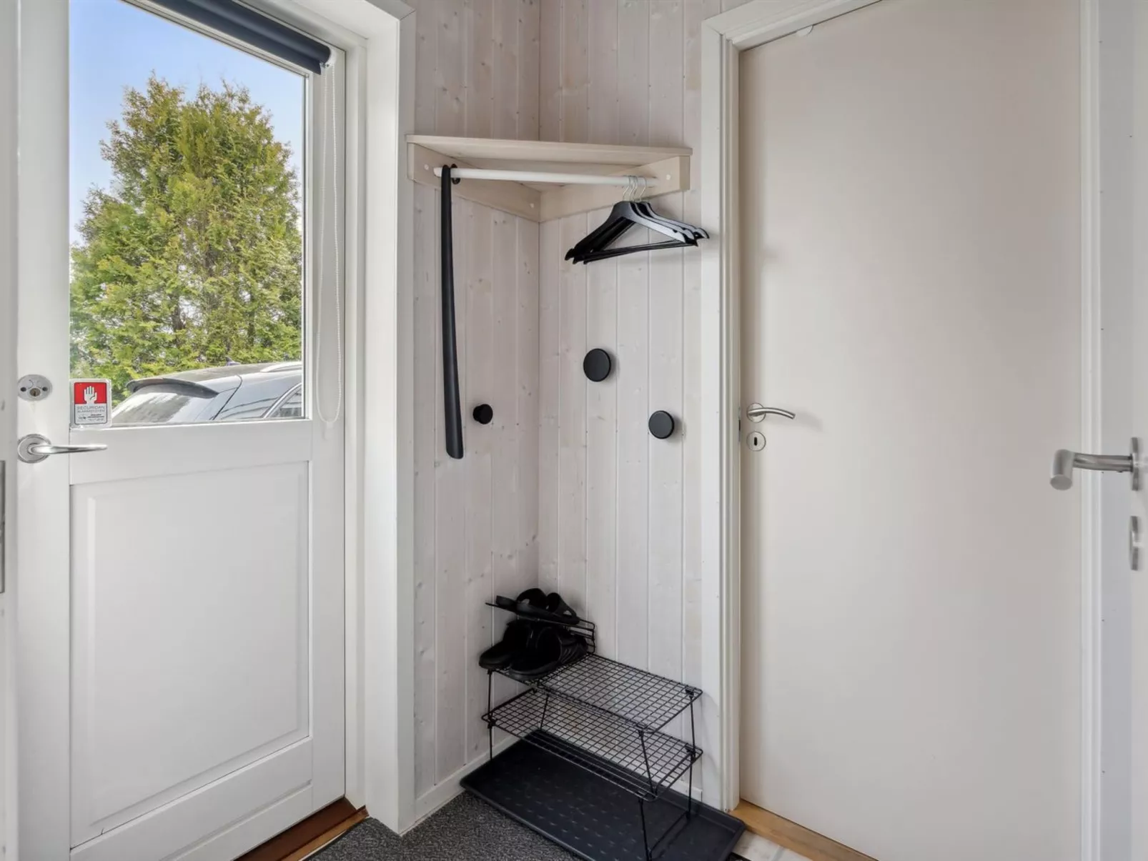 "Arnod" - 400m from the sea-Dedans