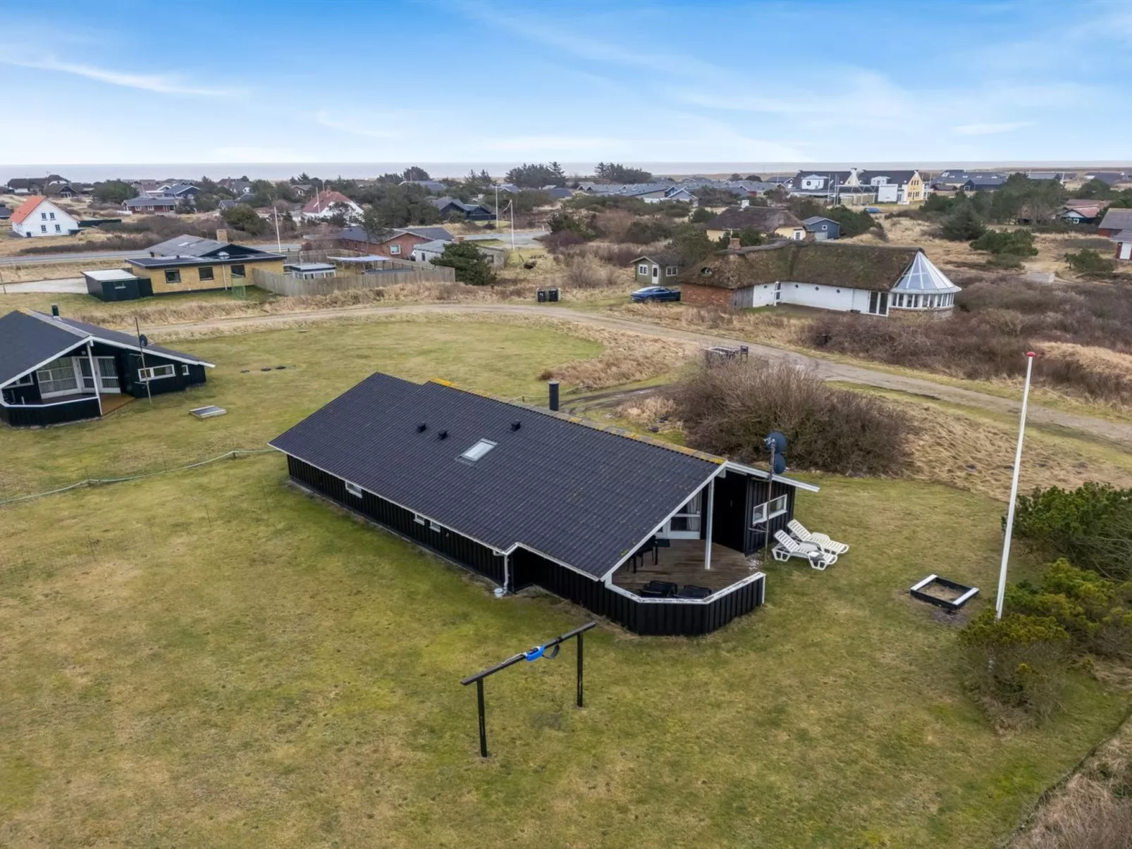 "Marisol" - 600m to the fjord-Outside