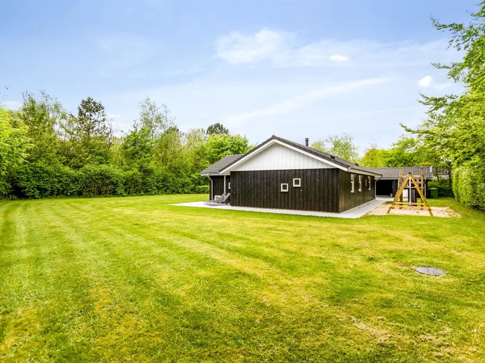 "Manderup" - 30km from the sea-Outside