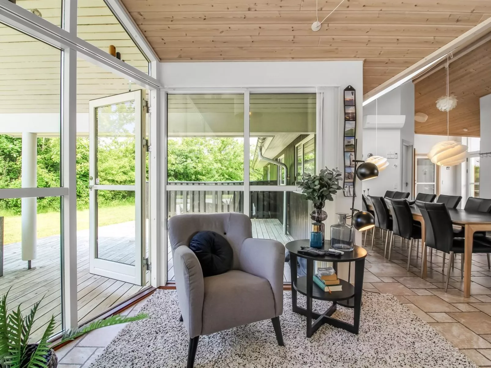 "Steen" - 800m from the sea-Drinnen