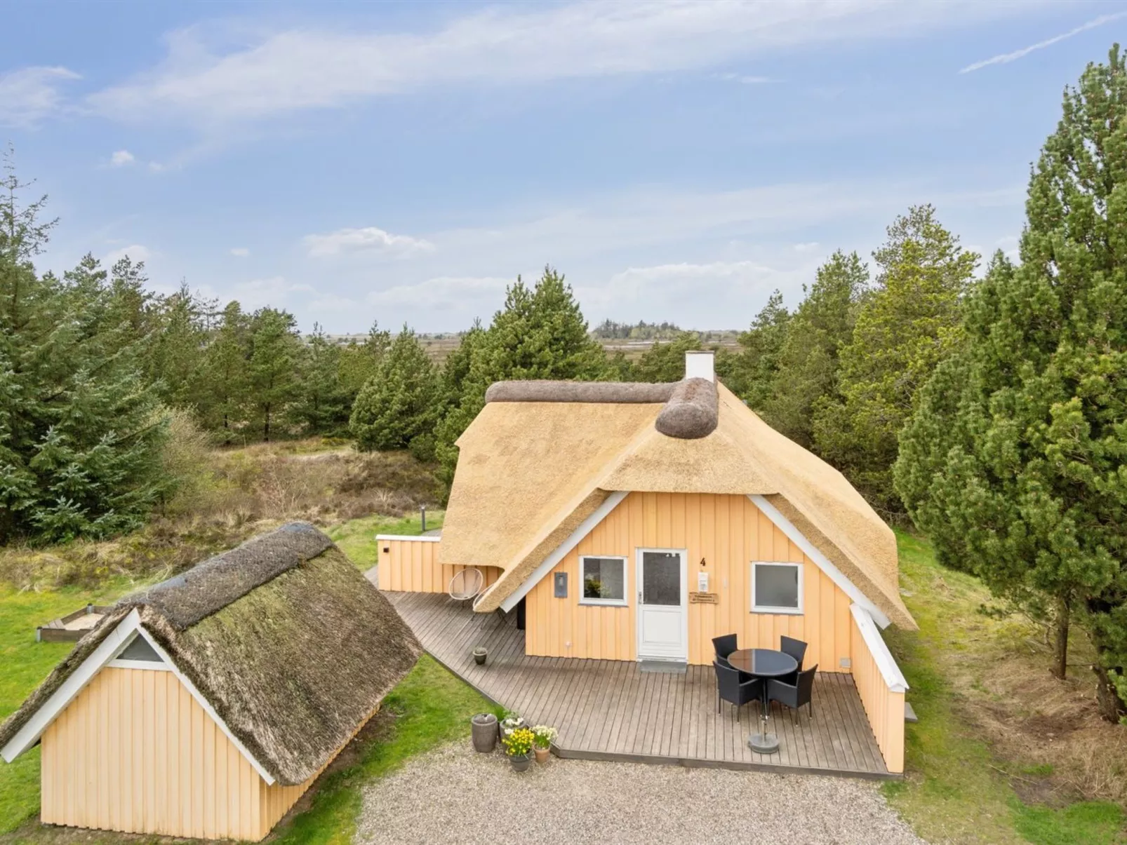 "Wale" - 3.3km from the sea-Draußen