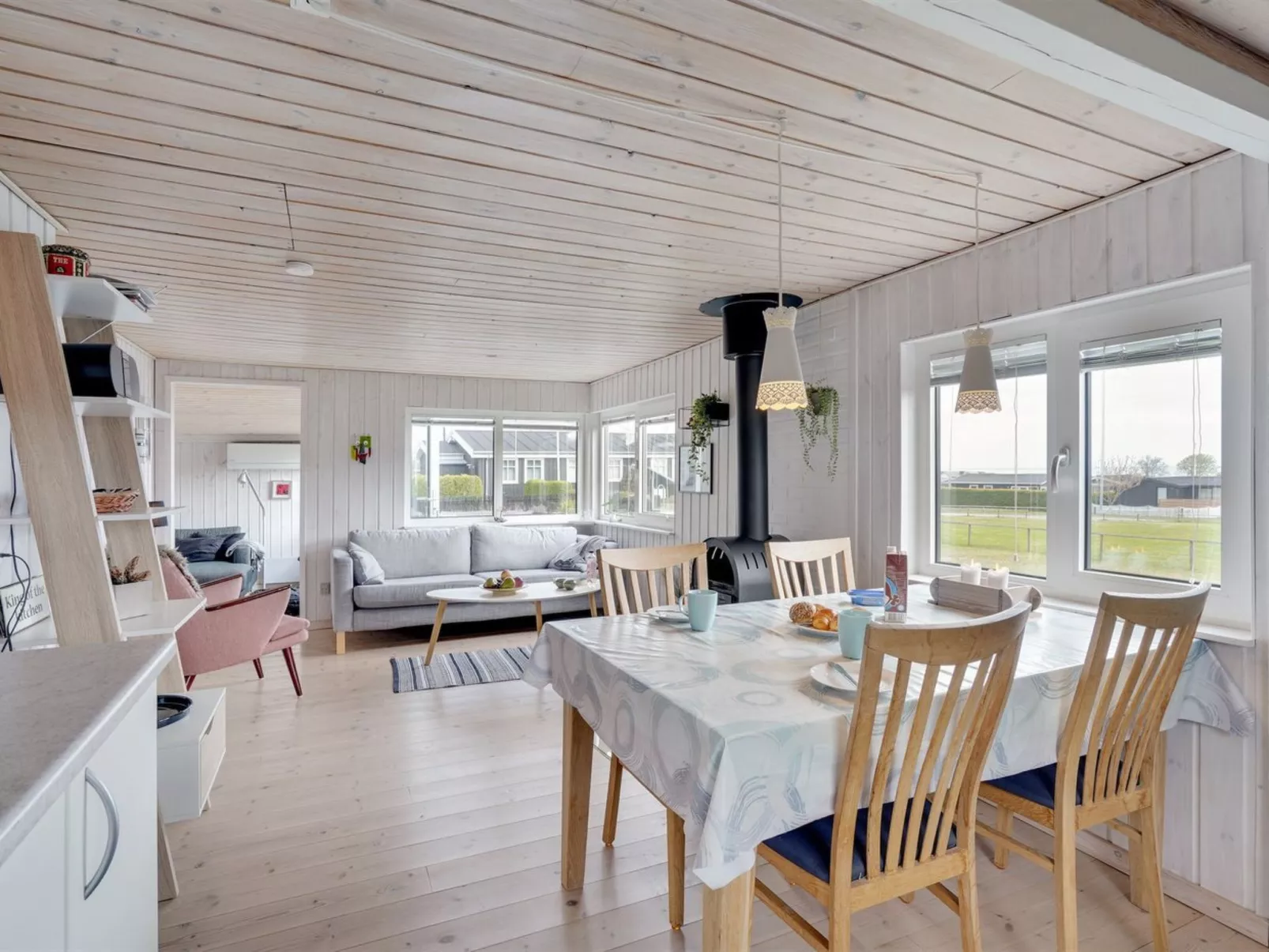 "Aarto" - 250m from the sea-Drinnen