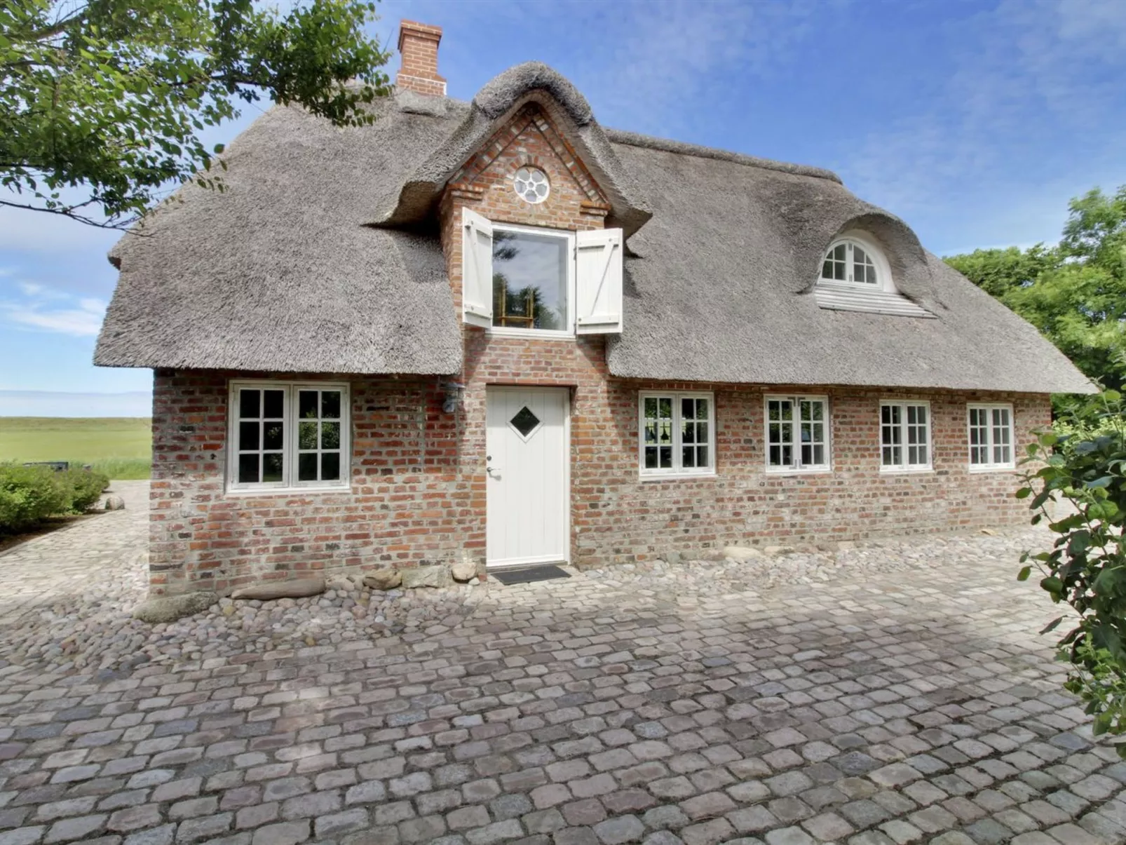 "Ingulf" - 18km from the sea-Outside