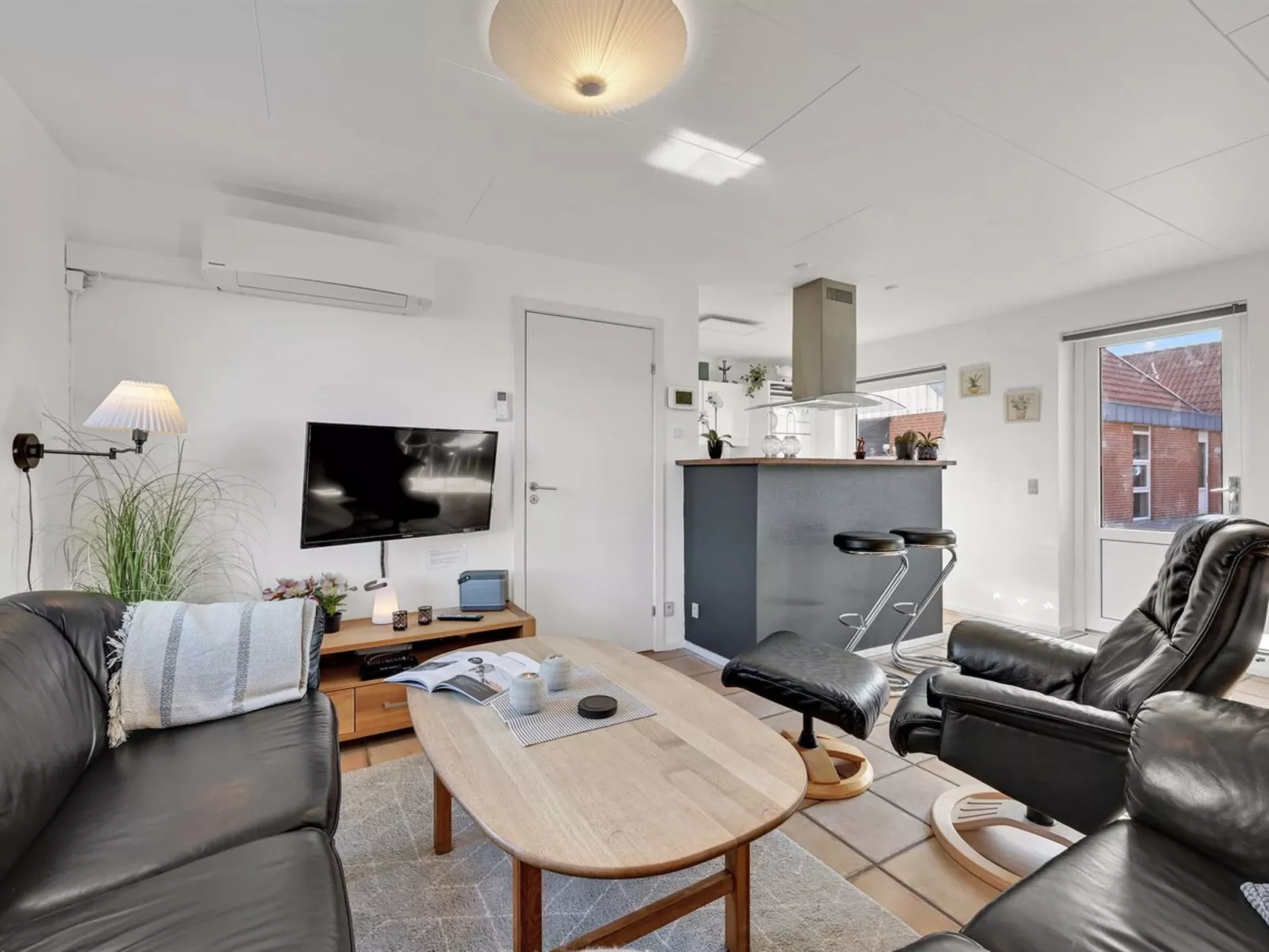 "Teresia" - 600m from the sea-Inside