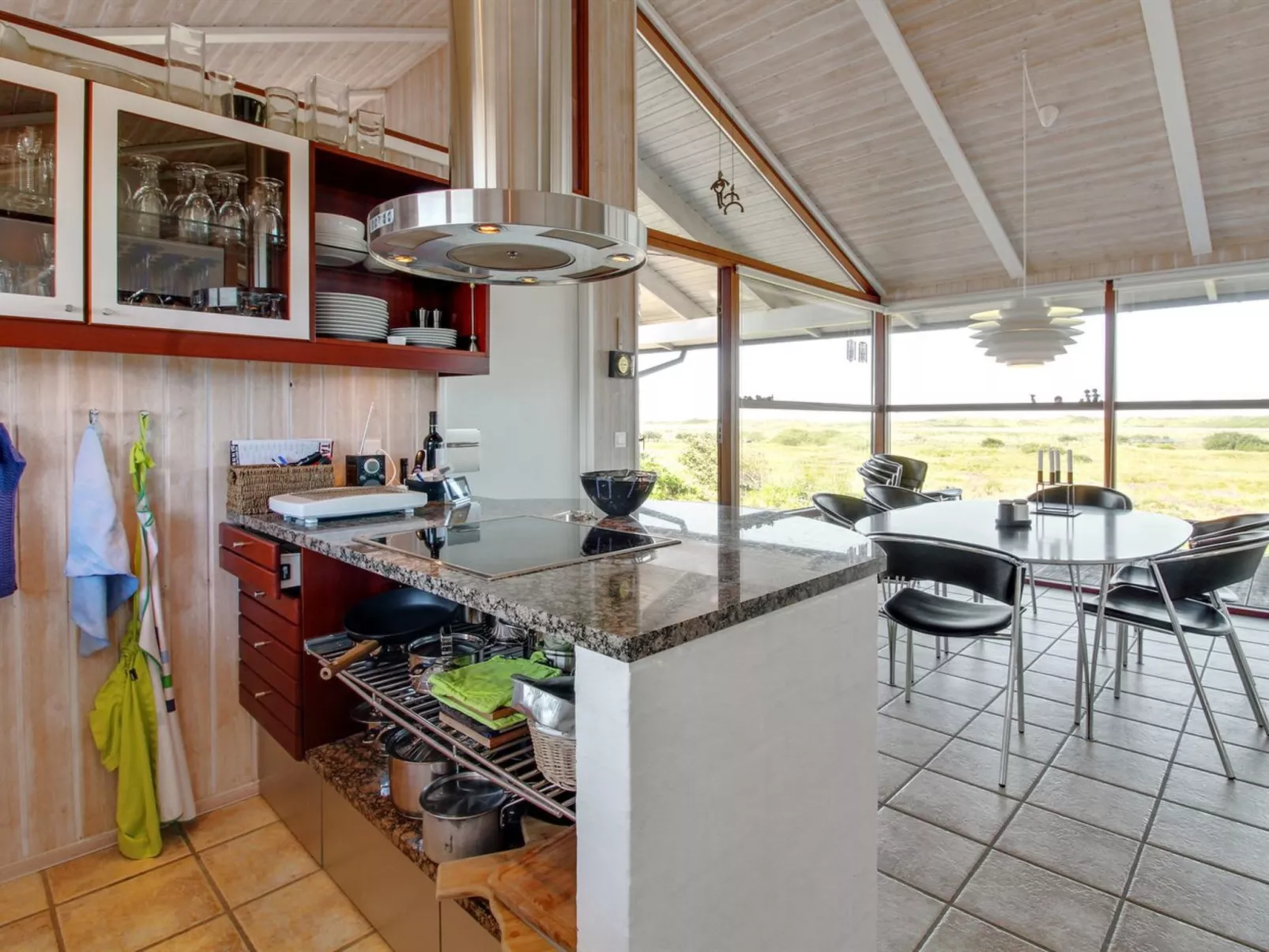 "Alim" - 300m from the sea-Drinnen