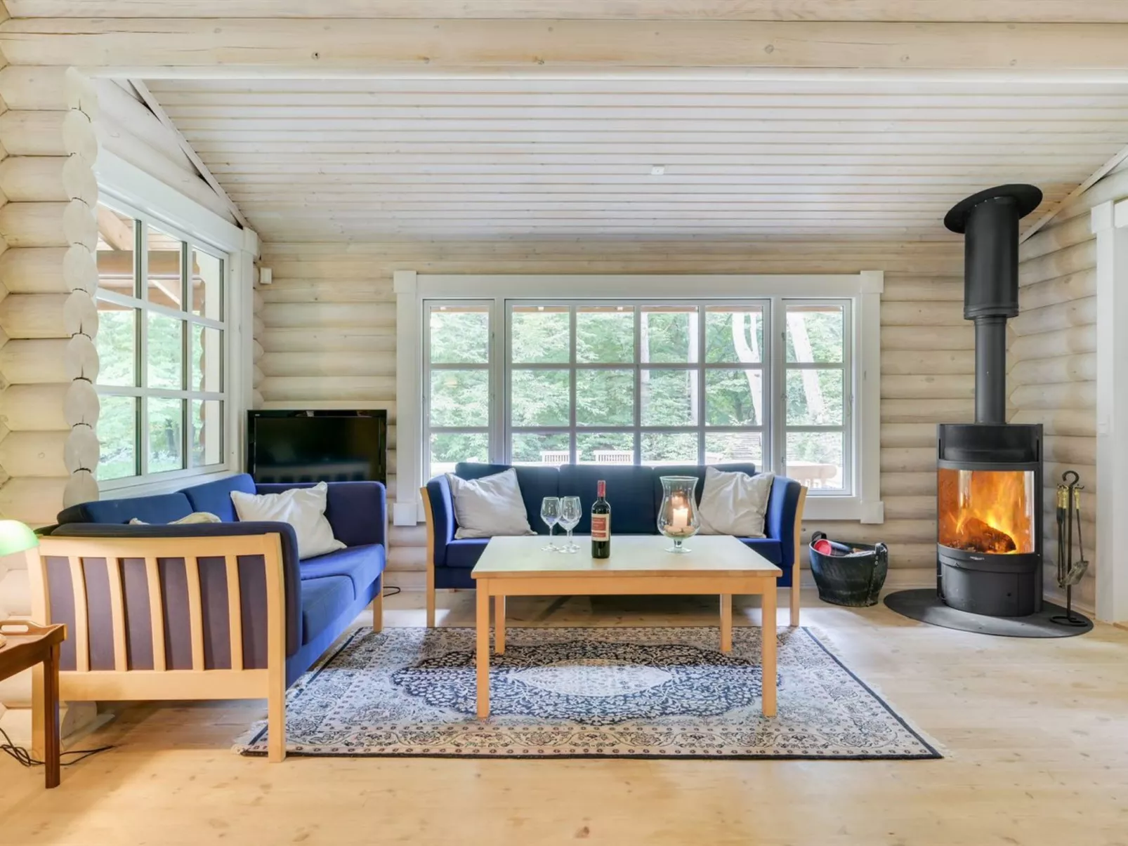 "Erika" - 250m from the sea-Inside