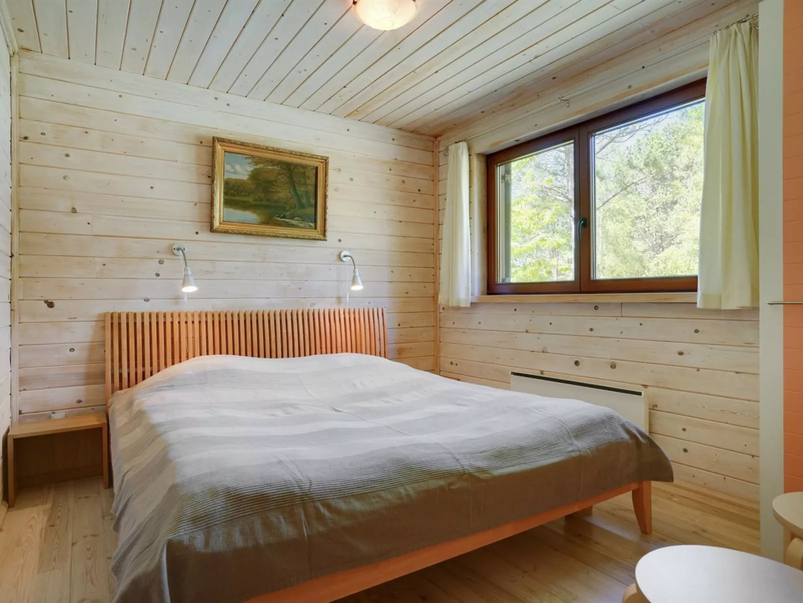 "Bette" - 8km from the sea-Inside