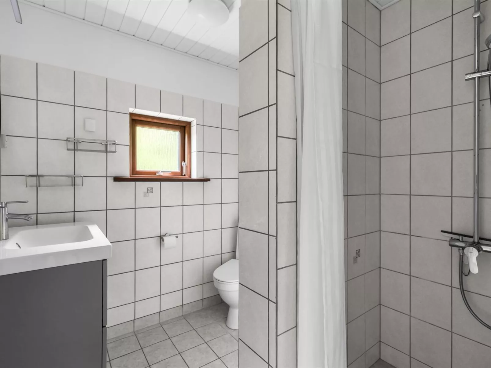 "Jorith" - 550m from the sea-Inside