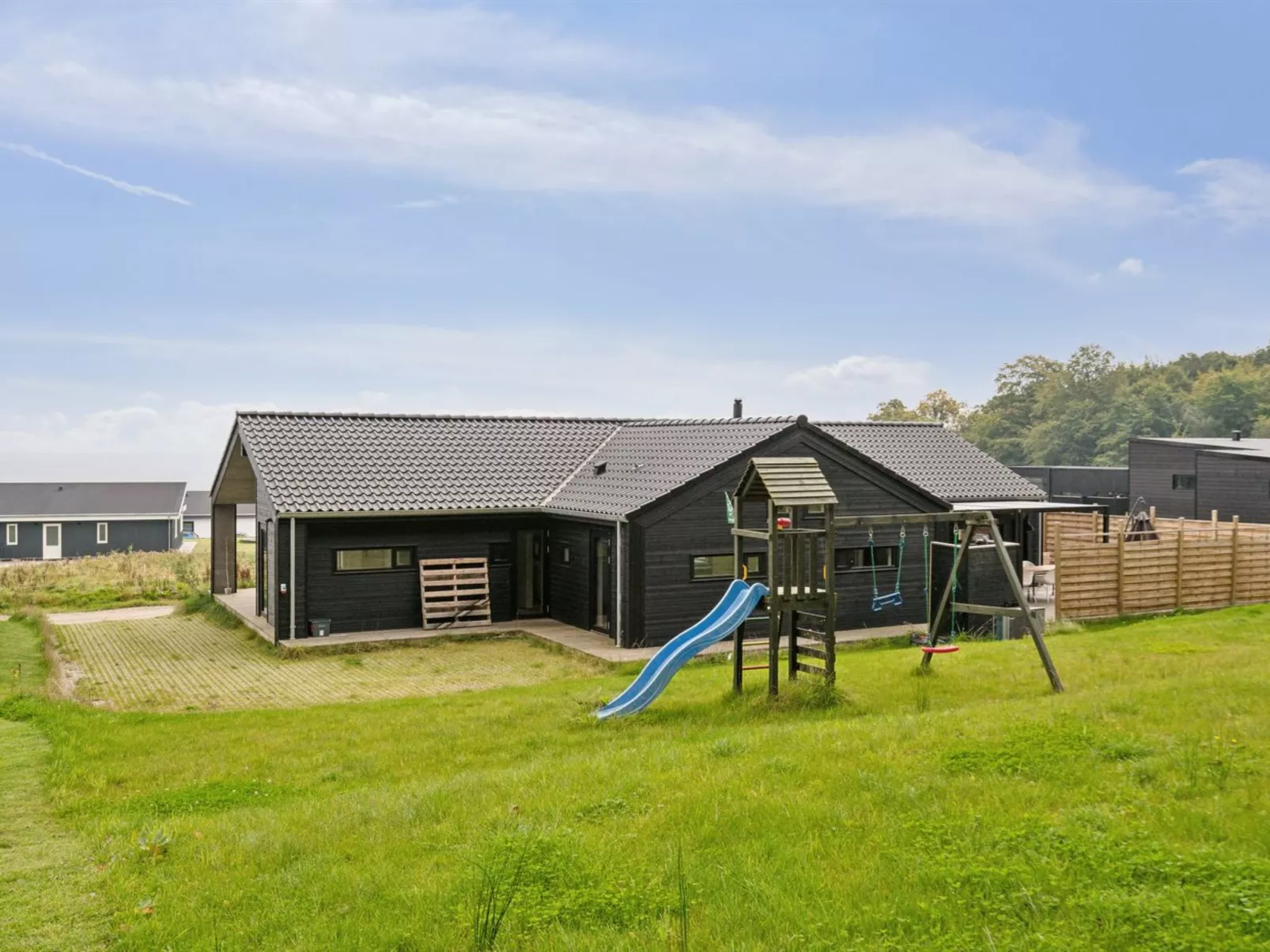 "Gunborg" - 400m from the sea-Draußen