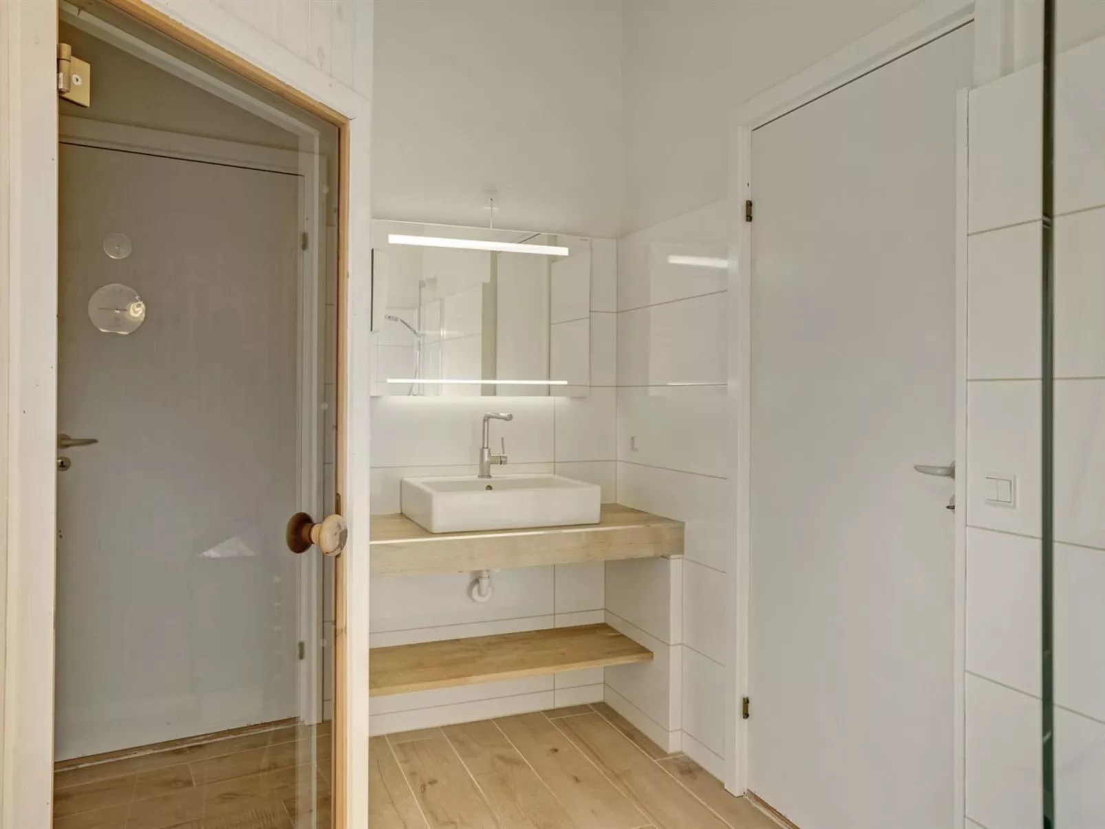 "Folke" - 250m from the sea-Drinnen