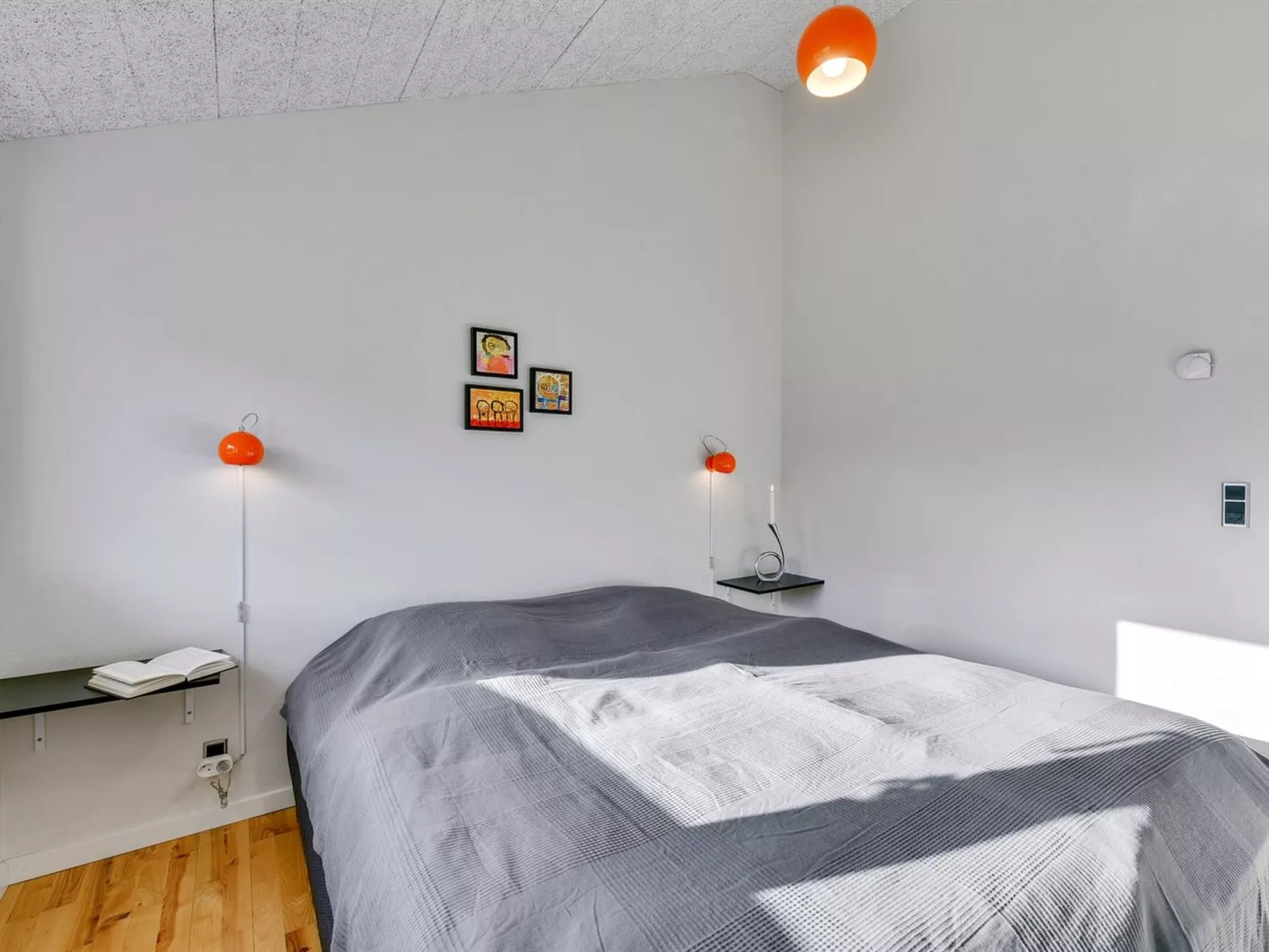 "Faye" - 600m from the sea-Inside