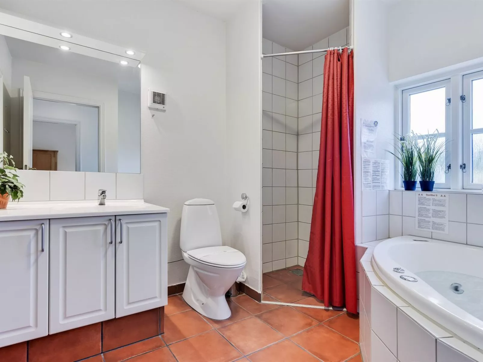 "Thoran" -  from the sea-Inside