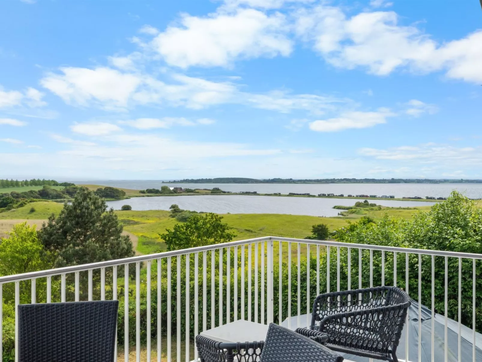 "Chayton" - 450m from the sea-Outside