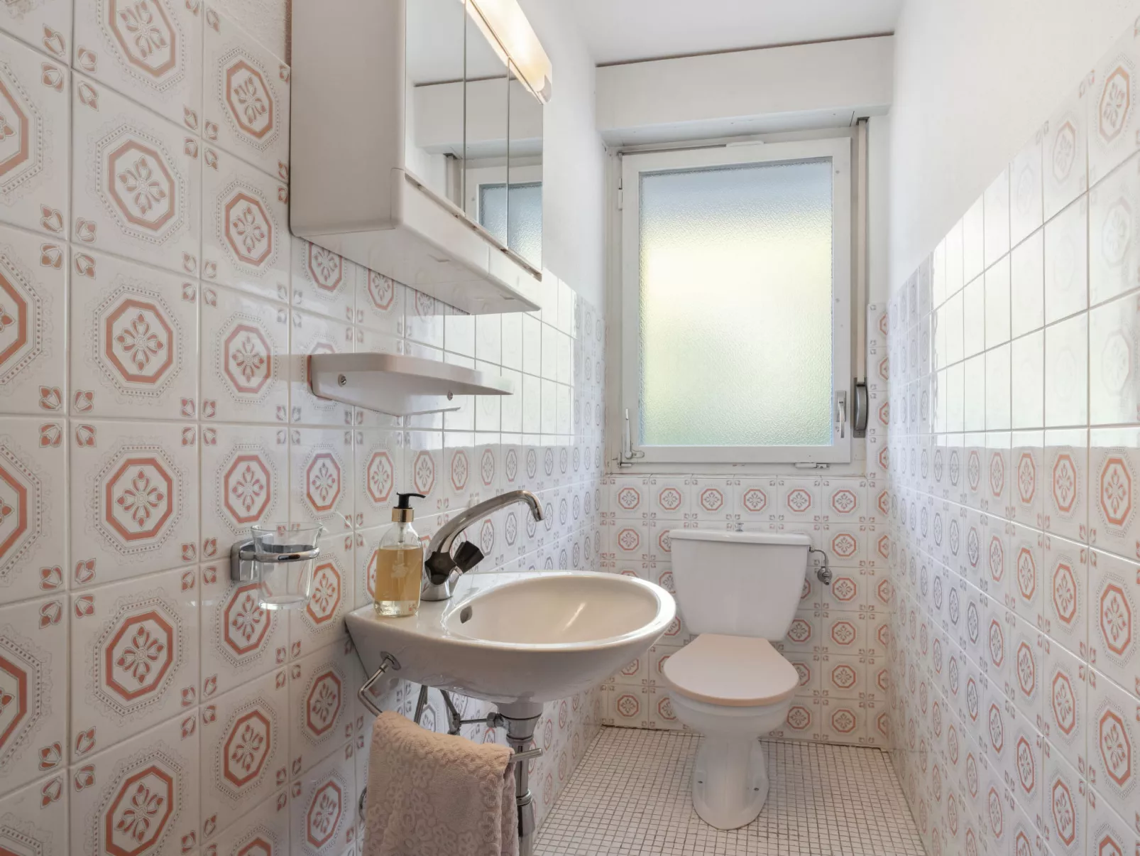 Cransalpin Apt. 11 / Secteur 1-Dedans