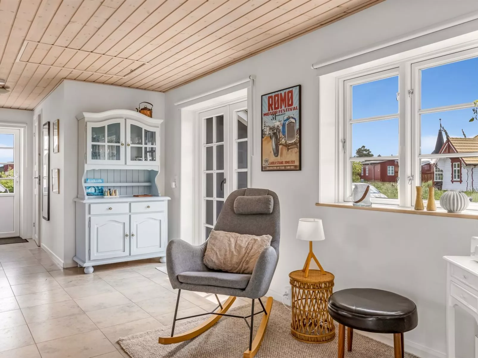 "Mikka" - 450m from the sea-Inside