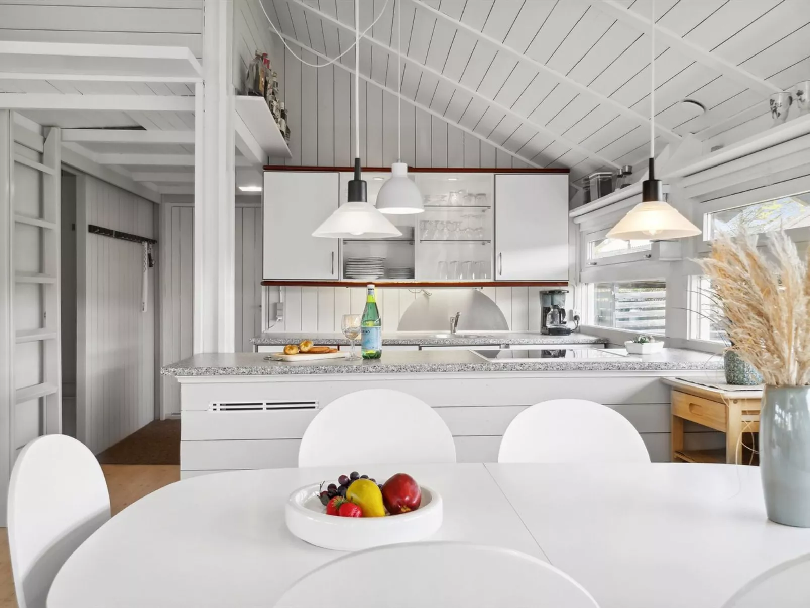 "Allida" - 800m from the sea-Dedans