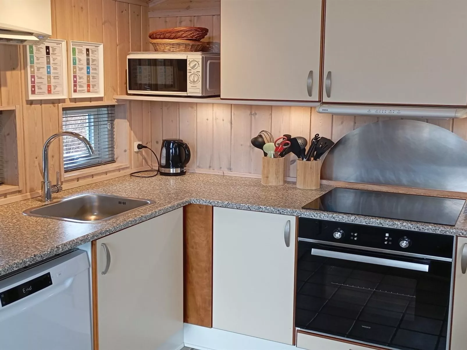 "Augusta" - 700m from the sea-Inside